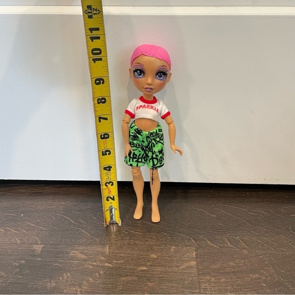 Rainbow High Doll Fashion Studio Avery Styles 11” - Picture 2 of 7